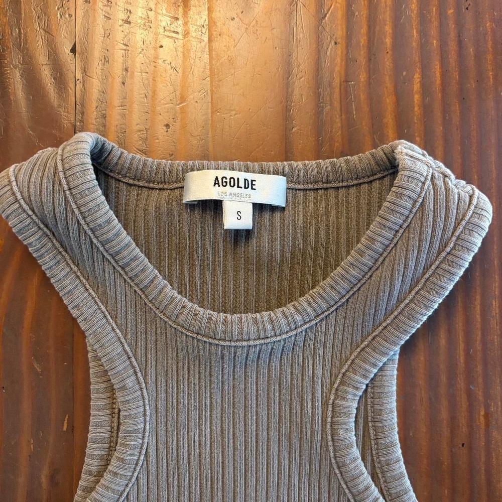 Agoldie Ribbed Grey Tank - Picture 2 of 4